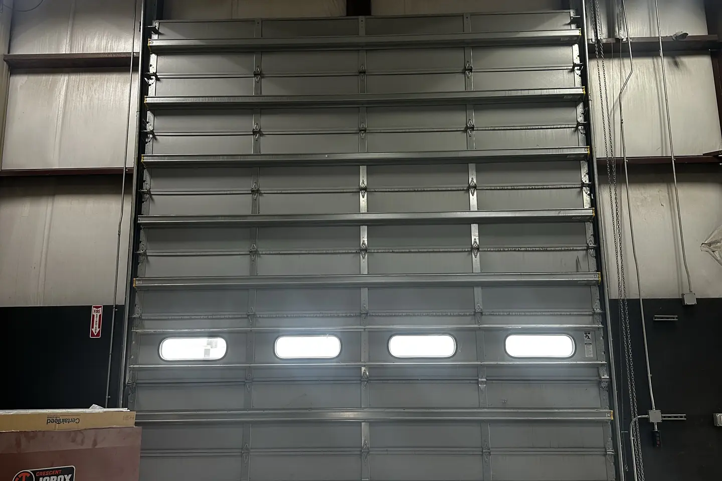 Commercial overhead garage door