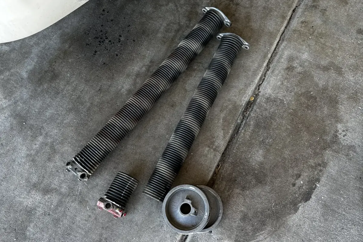 Professional broken garage door spring replacement work