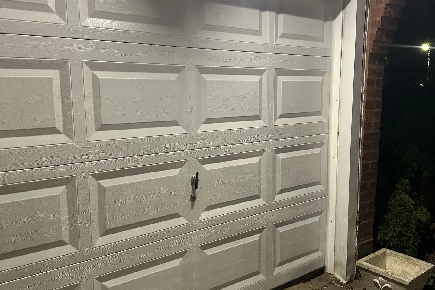Garage Door Panel Replacement for homeowners
